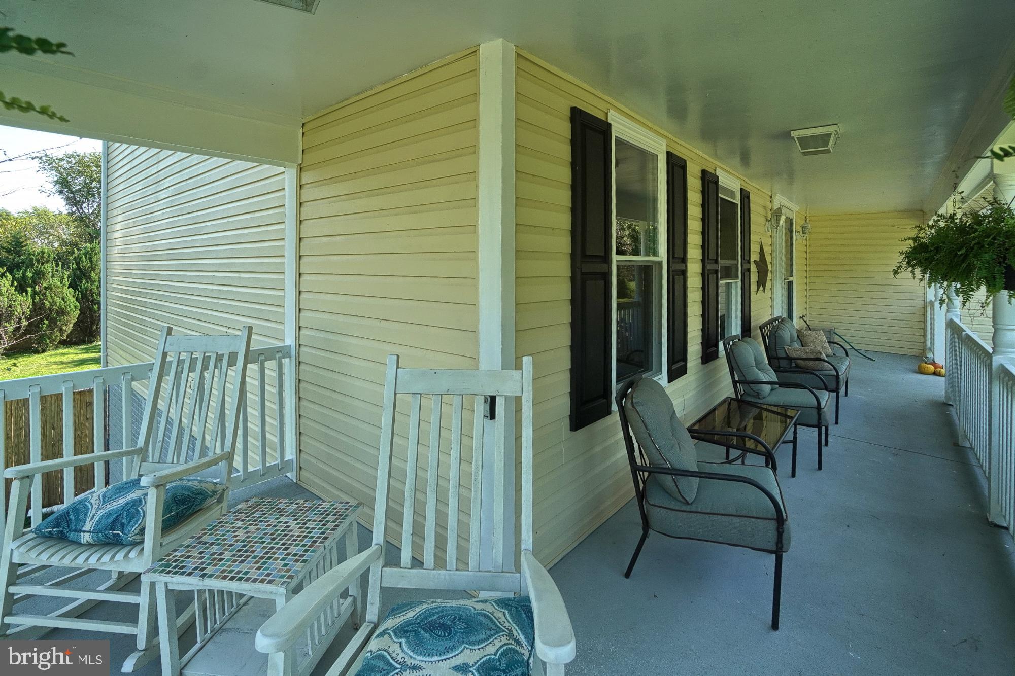 17209 General Custer Way Poolesville, MD 20837 - Photo 7 of 67 Sunny private reading spots everywhere!