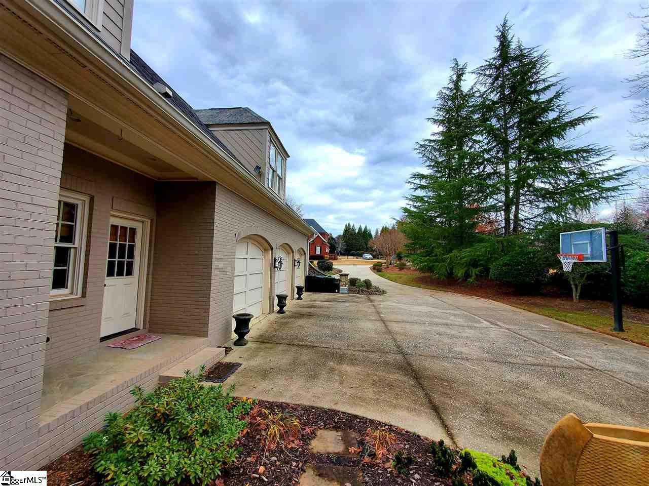 225 Providence Way Easley, SC 29642 - Photo 5 of 36 Gallery Image 5