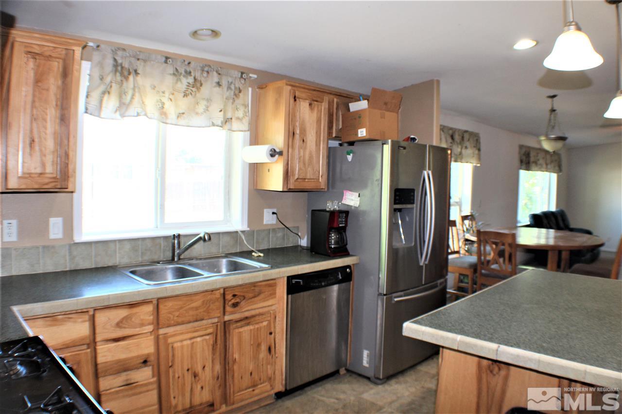 450 Paramount Court Reno, NV 89506 - Photo 6 of 15 Photo 6