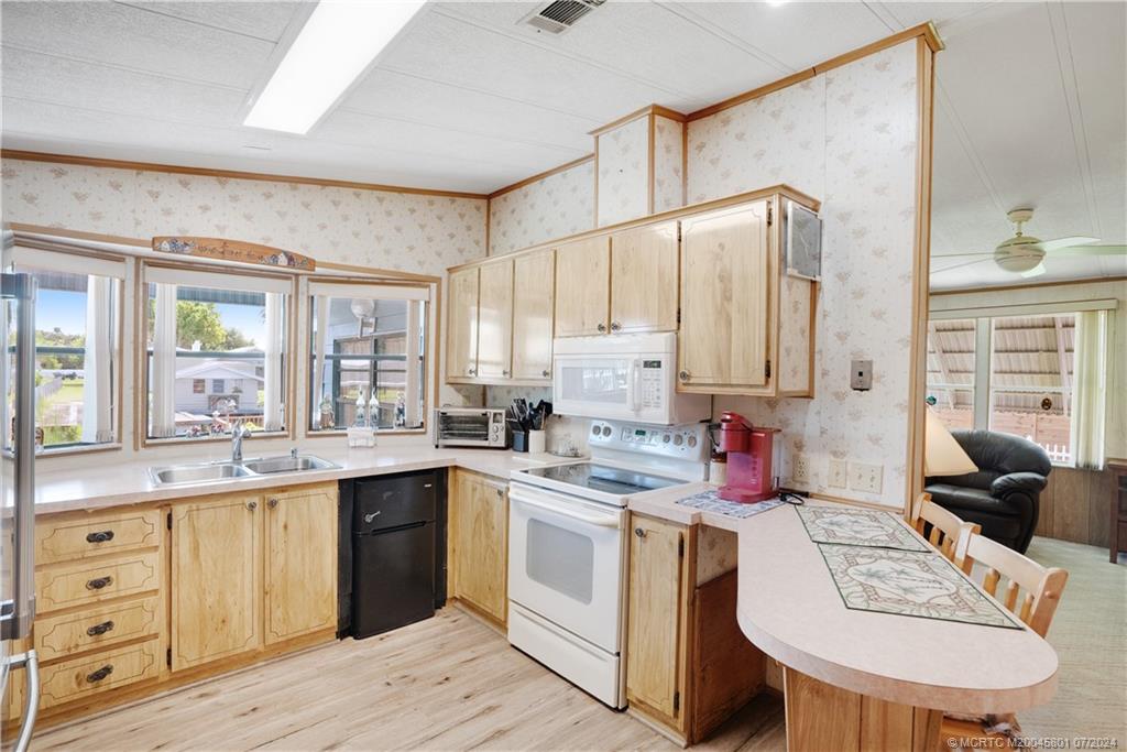1241 Chobee Loop Okeechobee, FL 34974 - Photo 25 of 41 Gallery Image 25