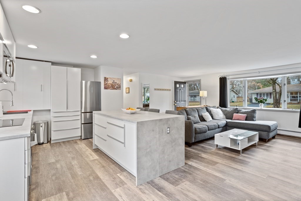 28 Anderson Road Framingham, MA 01701 - Photo 11 of 25 Gallery Image 11