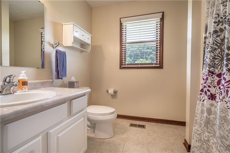 1325 Noblestown Road Oakdale, PA 15071 - Photo 17 of 24 Gallery Image 17