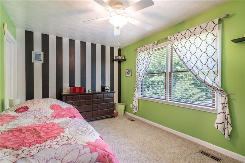 1325 Noblestown Road Oakdale, PA 15071 - Photo 18 of 24 Gallery Image 18