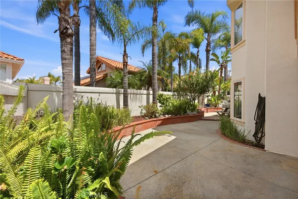 $7,200 | 1504 Avenida De Nogales, San Clemente, CA 92672