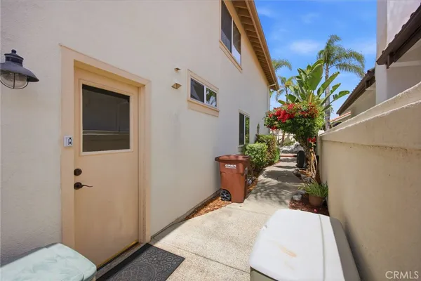 $7,200 | 1504 Avenida De Nogales, San Clemente, CA 92672
