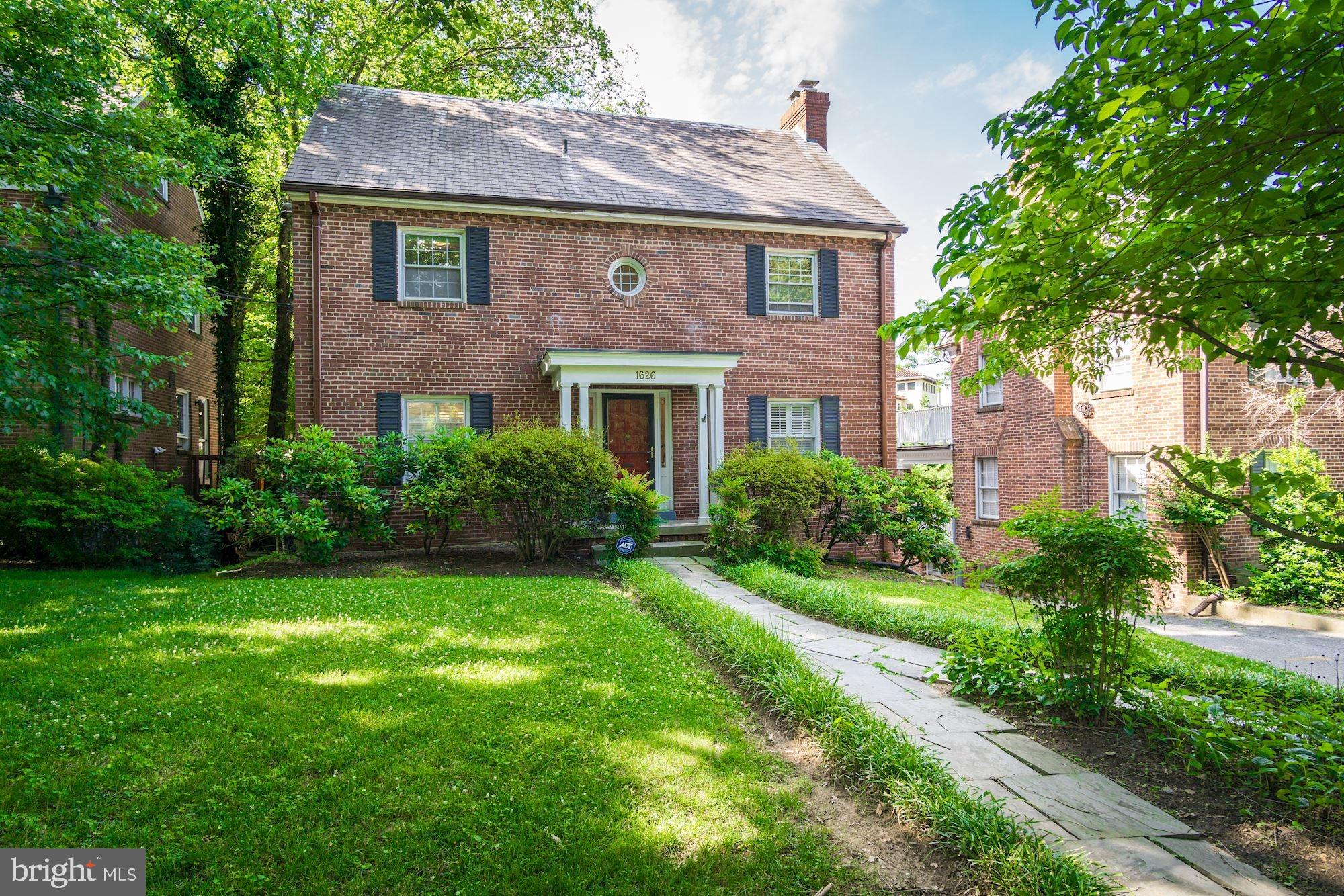 1626 Kalmia Road Northwest Washington, DC 20012 - Photo 3 of 48