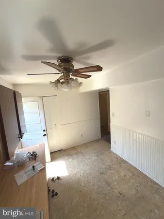 $199,999 | 427 Hardmoore Court, Glen Burnie, MD 21061