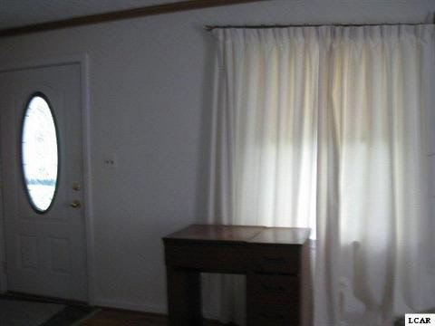 806 South Occidental Highway Tecumseh, MI 49286 - Photo 4 of 12 20015445-3.JPG