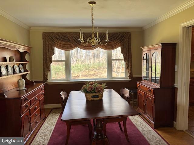 7201 Hawkins Creamery Road Gaithersburg, MD 20882 - Photo 5 of 19 a view of a dining room with furniture window and wooden floor