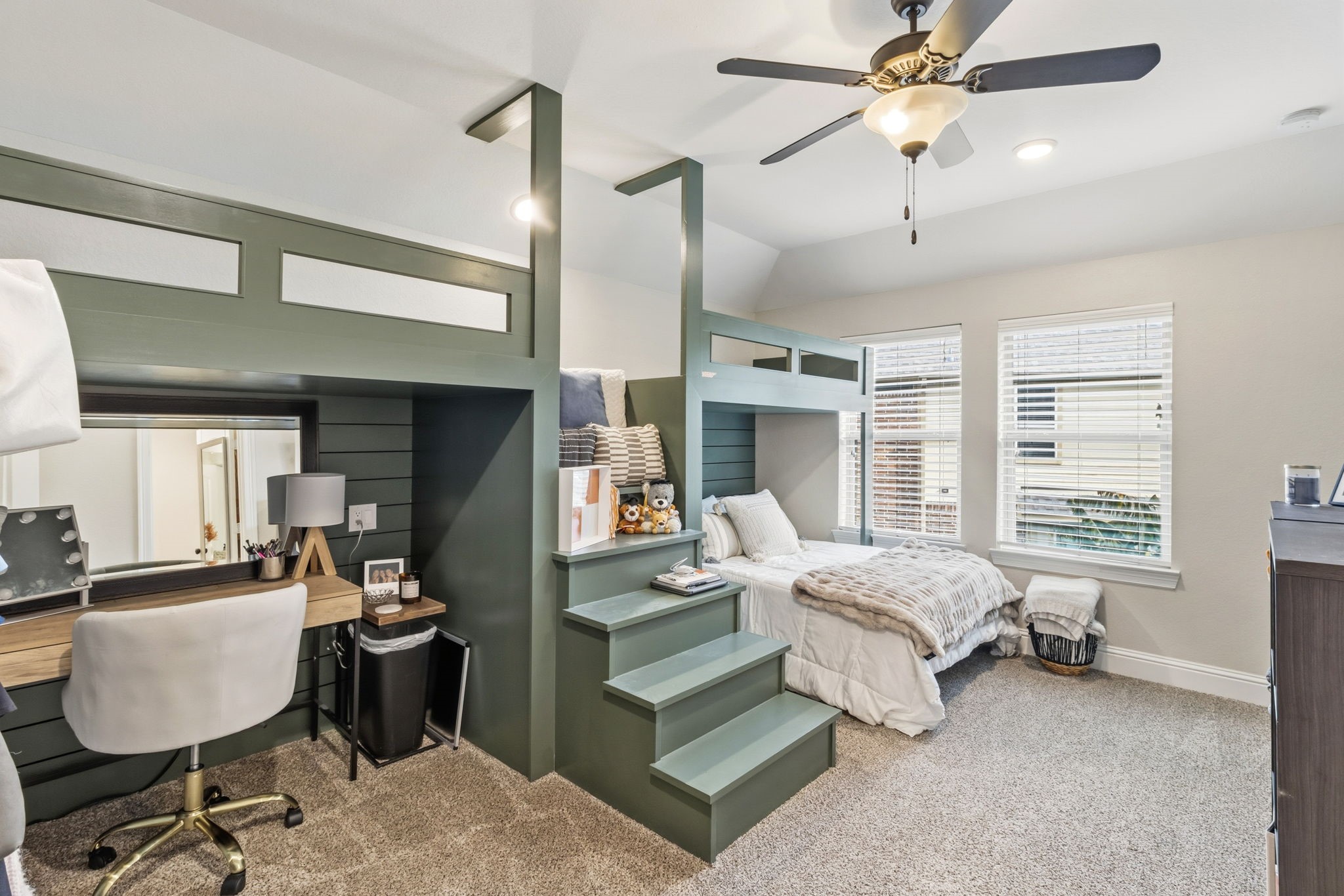 2187 Graystone Hills Drive Conroe, TX 77304 - Photo 36 of 50