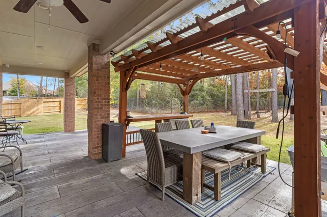 $699,000 | 2187 Graystone Hills Drive, Conroe, TX 77304