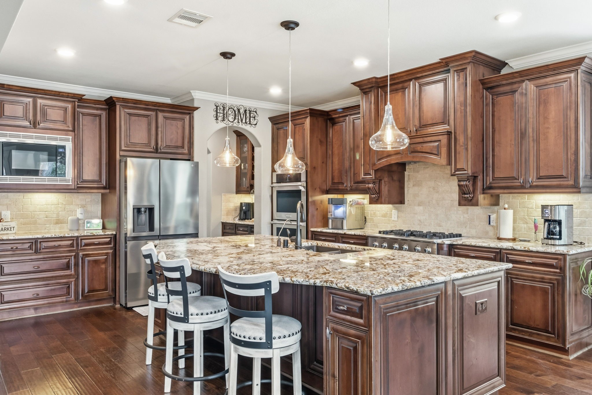 2187 Graystone Hills Drive Conroe, TX 77304 - Photo 9 of 50