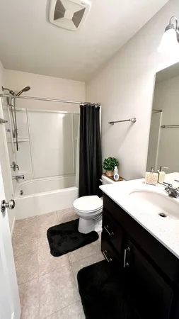 $3,200 | 538 Watercress Drive, Aurora, IL 60504