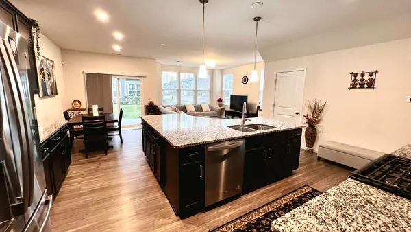 $3,200 | 538 Watercress Drive, Aurora, IL 60504