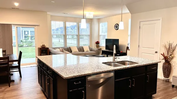$3,200 | 538 Watercress Drive, Aurora, IL 60504