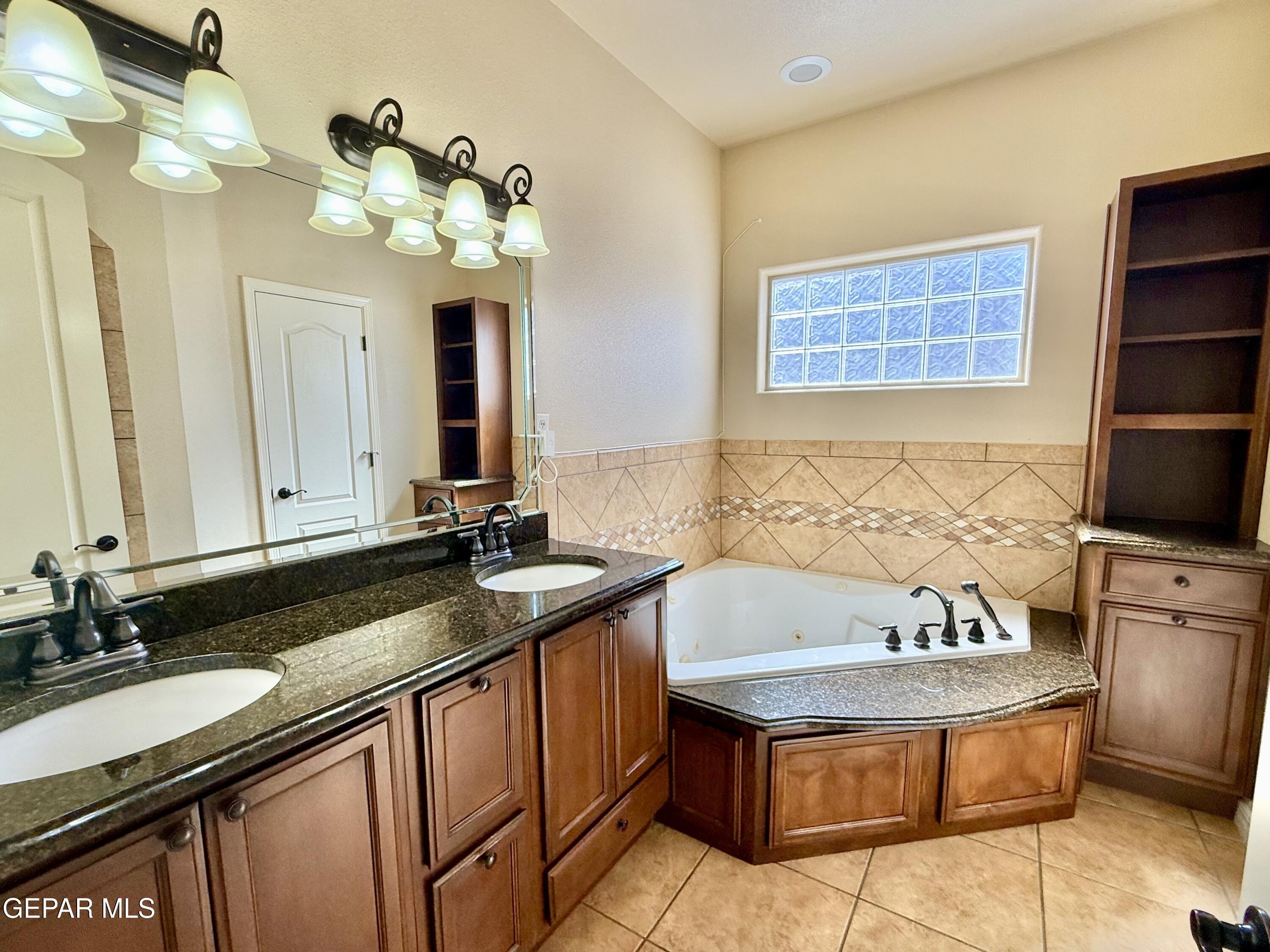 3060 Solar Point Lane El Paso, TX 79938 - Photo 4 of 49 ut