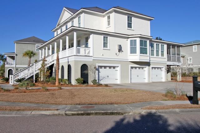 1060 Rivershore Road Charleston, SC 29492 - Photo 3 of 28 side view of 3 car garages