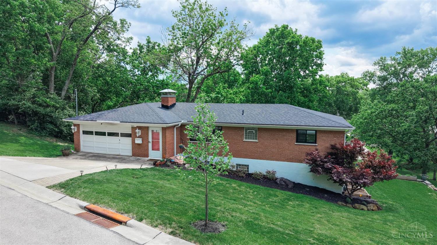 5801 Maphet Street Cincinnati, OH 45227 - Photo 2 of 42