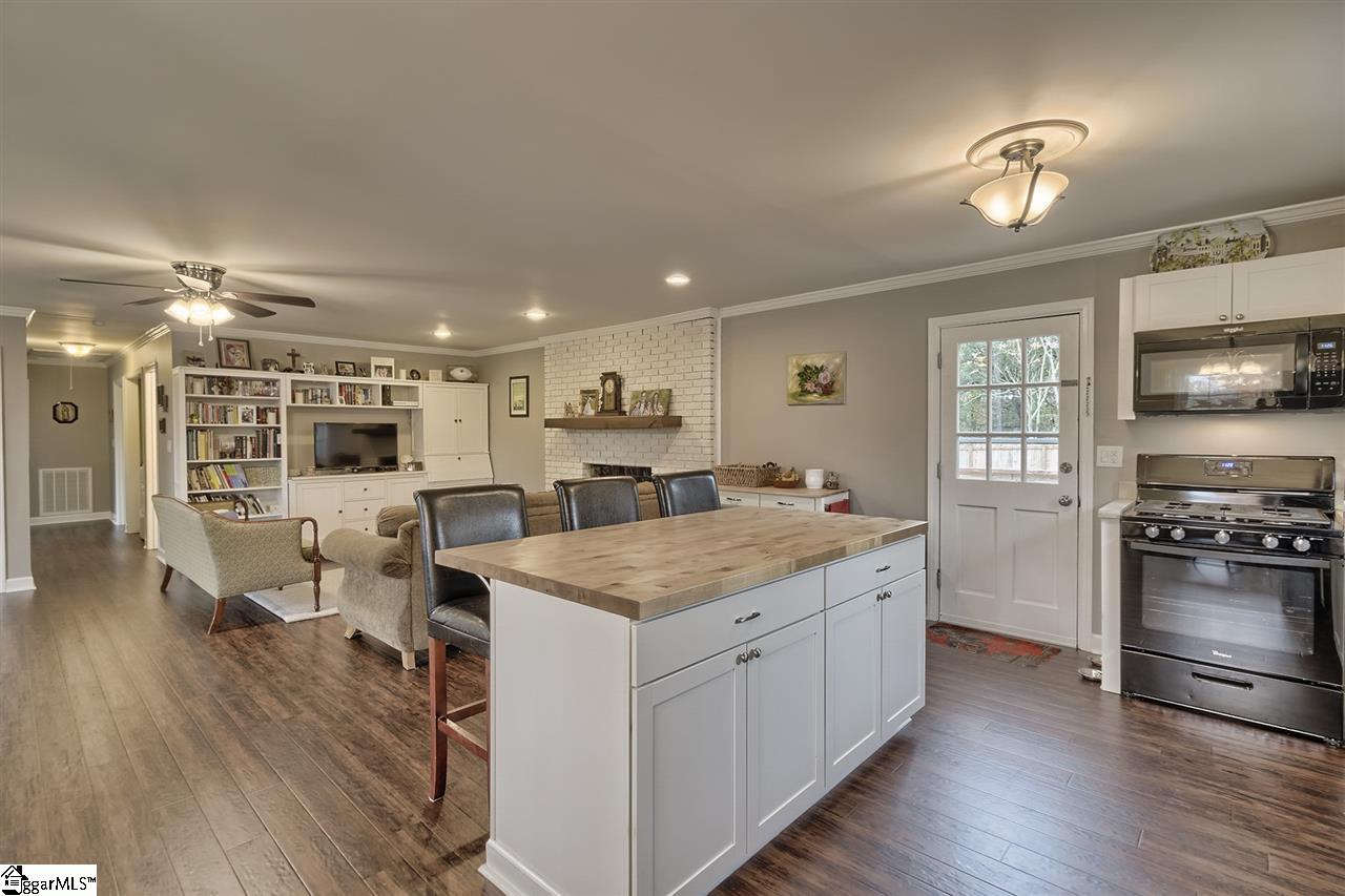 131 State Rd S-42-7128 Lyman, SC 29365 - Photo 11 of 24 Gallery Image 11