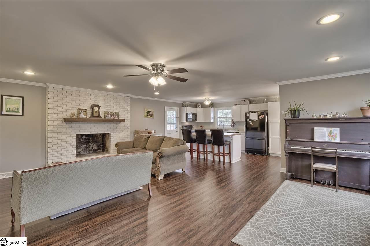 131 State Rd S-42-7128 Lyman, SC 29365 - Photo 3 of 24 Gallery Image 3