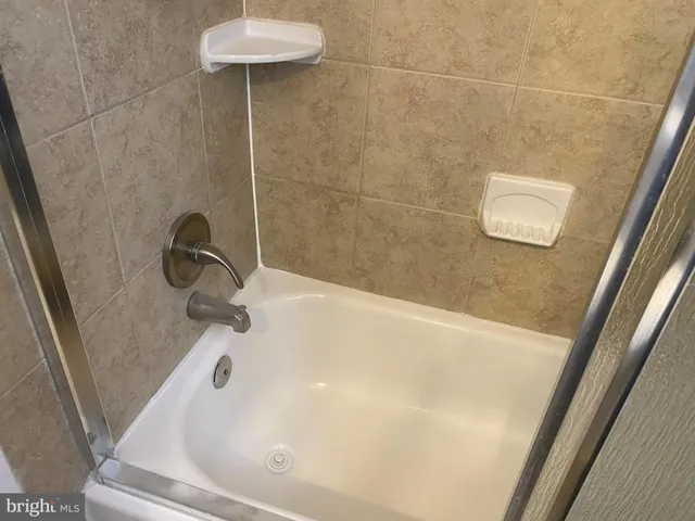 $2,600 | 2312 Wyngate Road, Suitland, MD 20746