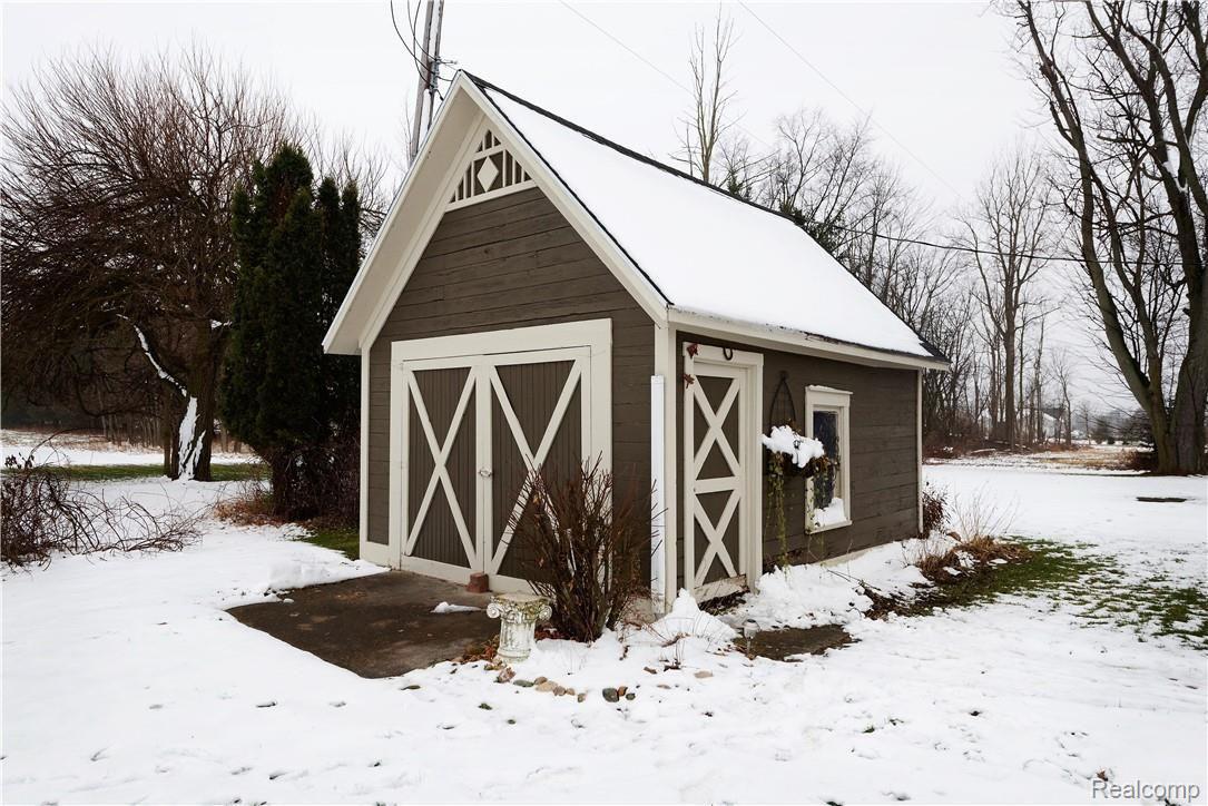 4550 Castle Road North Branch, MI 48461 - Photo 24 of 86 garden shed , this would make a great she shed!!