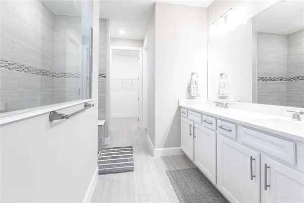 $4,200 | 5658 Silverside Pne Court, Bradenton, FL 34211