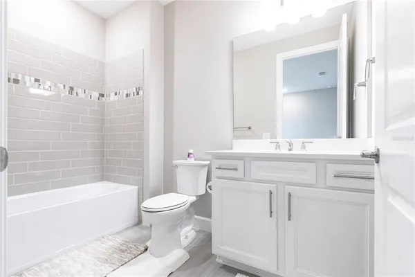 $4,200 | 5658 Silverside Pne Court, Bradenton, FL 34211