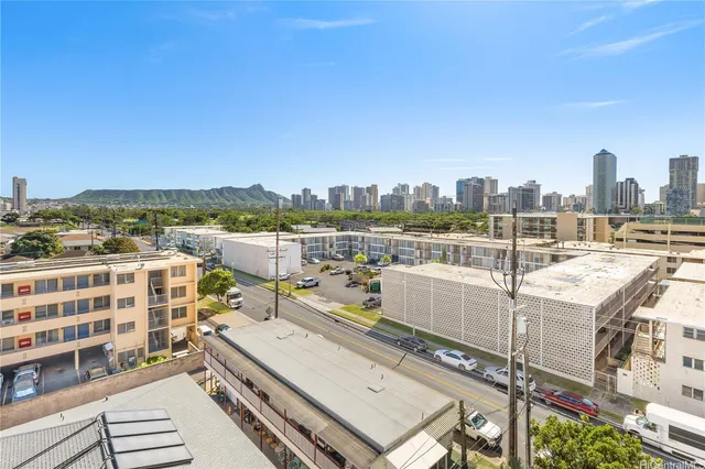 $2,700 | 2542 Date Street, Unit 402, Honolulu, HI 96826