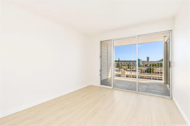 $2,700 | 2542 Date Street, Unit 402, Honolulu, HI 96826