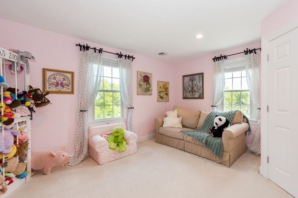 32 Mohawk Path Holliston, MA 01746 - Photo 24 of 30 Gallery Image 24