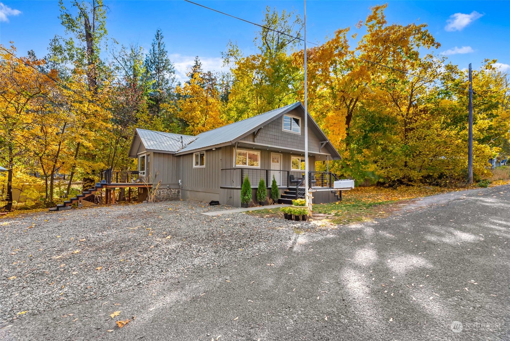 5186 Squilchuck Road Wenatchee, WA 98801 - Photo 2 of 32 Gallery Image 2
