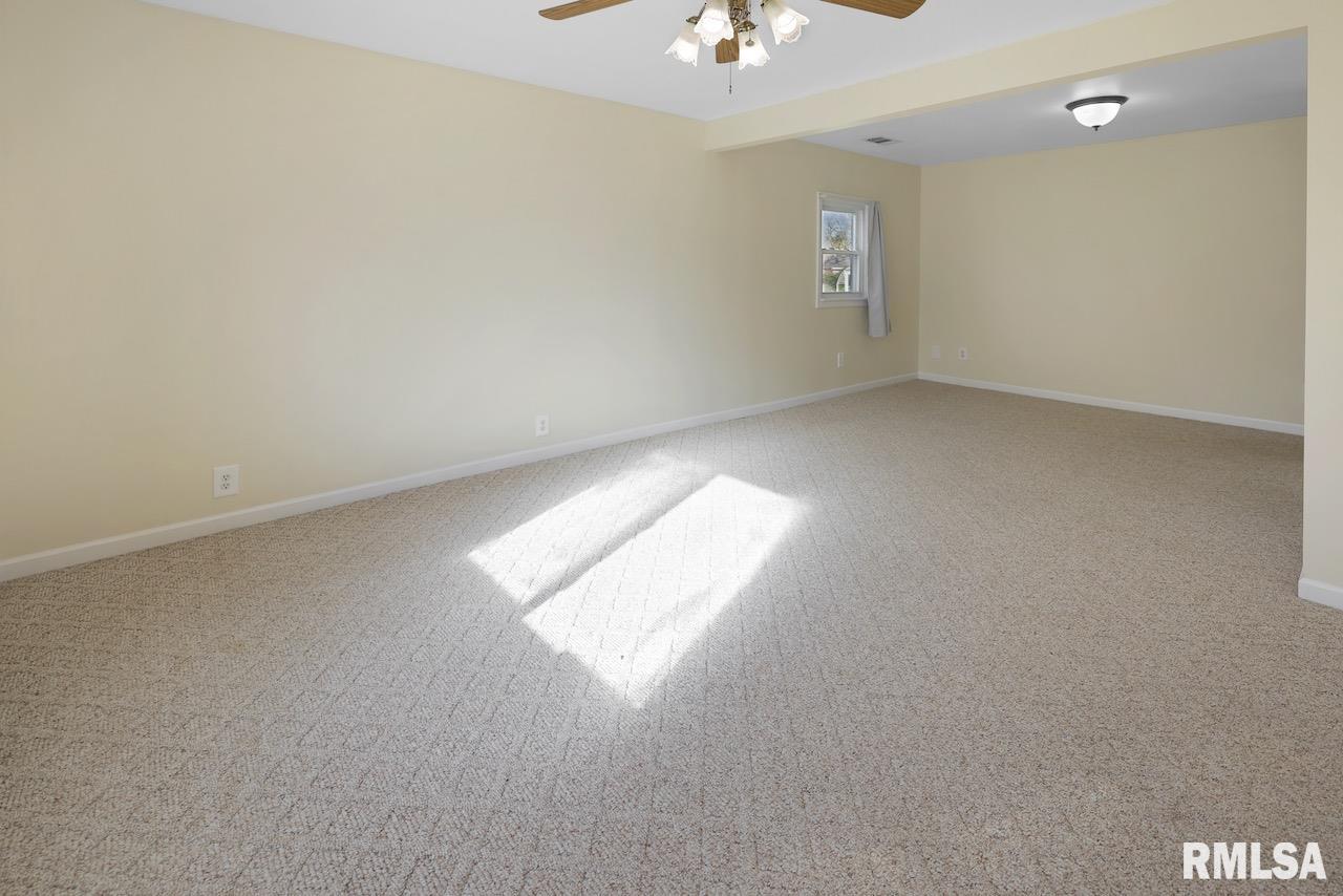 6405 West Conley Road Peoria, IL 61604 - Photo 18 of 27 Gallery Image 18