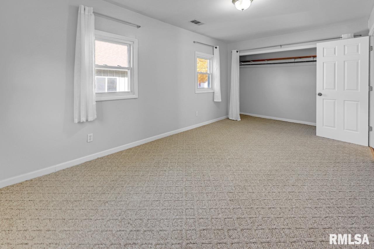 6405 West Conley Road Peoria, IL 61604 - Photo 21 of 27 Gallery Image 21