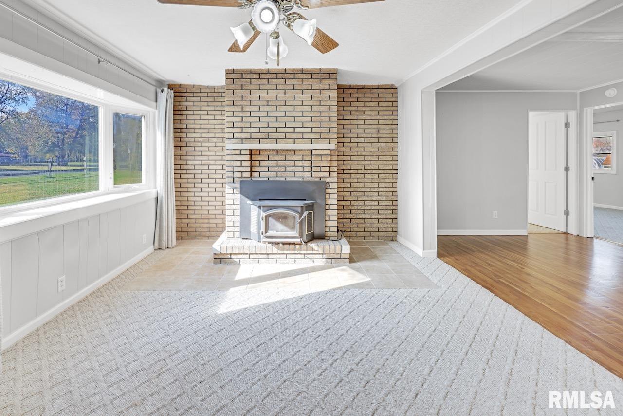 6405 West Conley Road Peoria, IL 61604 - Photo 5 of 27 Gallery Image 5