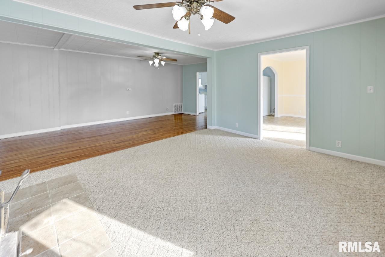 6405 West Conley Road Peoria, IL 61604 - Photo 7 of 27 Gallery Image 7
