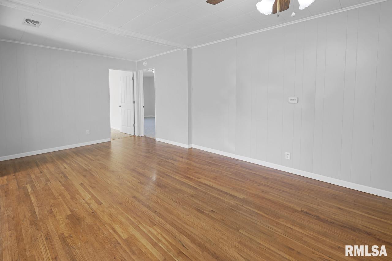 6405 West Conley Road Peoria, IL 61604 - Photo 10 of 27 Gallery Image 10