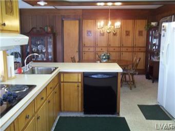 660 Almond Road Walnutport, PA 18088 - Photo 4 of 35 Gallery Image 4