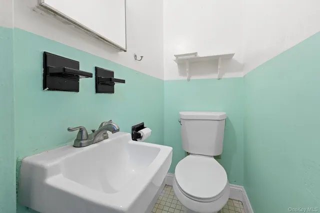 $699,000 | 160 Stephens Avenue | Harding Park