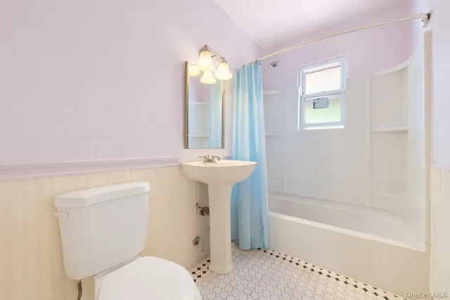 $699,000 | 160 Stephens Avenue | Harding Park