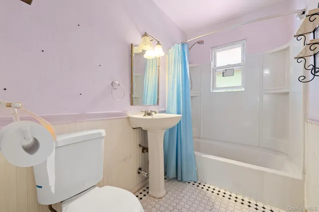 $699,000 | 160 Stephens Avenue | Harding Park