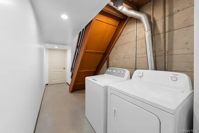 $699,000 | 160 Stephens Avenue | Harding Park