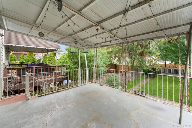 $699,000 | 160 Stephens Avenue | Harding Park