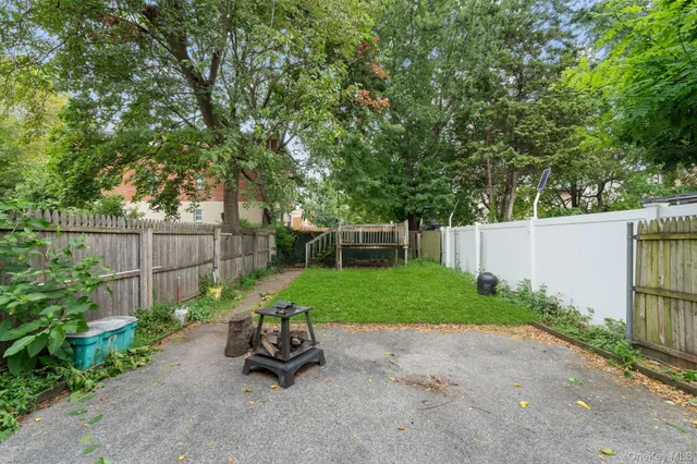 $699,000 | 160 Stephens Avenue | Harding Park