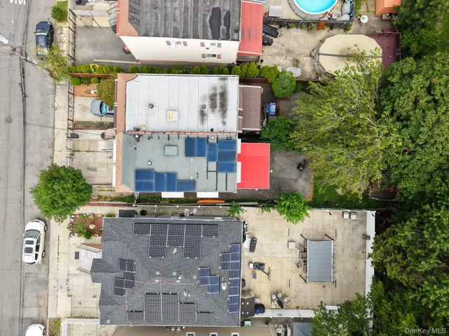 $699,000 | 160 Stephens Avenue | Harding Park