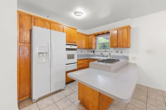 $699,000 | 160 Stephens Avenue | Harding Park