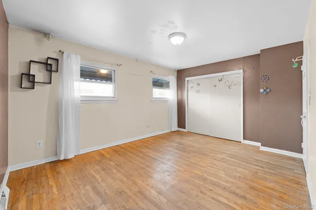 $699,000 | 160 Stephens Avenue | Harding Park