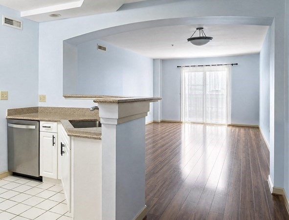 175 Cottage Street, Unit 515 Chelsea, MA 02150 - Photo 5 of 36 Gallery Image 5