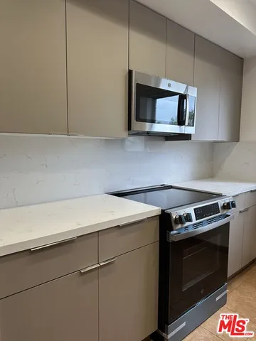 $649,000 | 7560 Hollywood Boulevard, Unit 108, Los Angeles, CA 90046