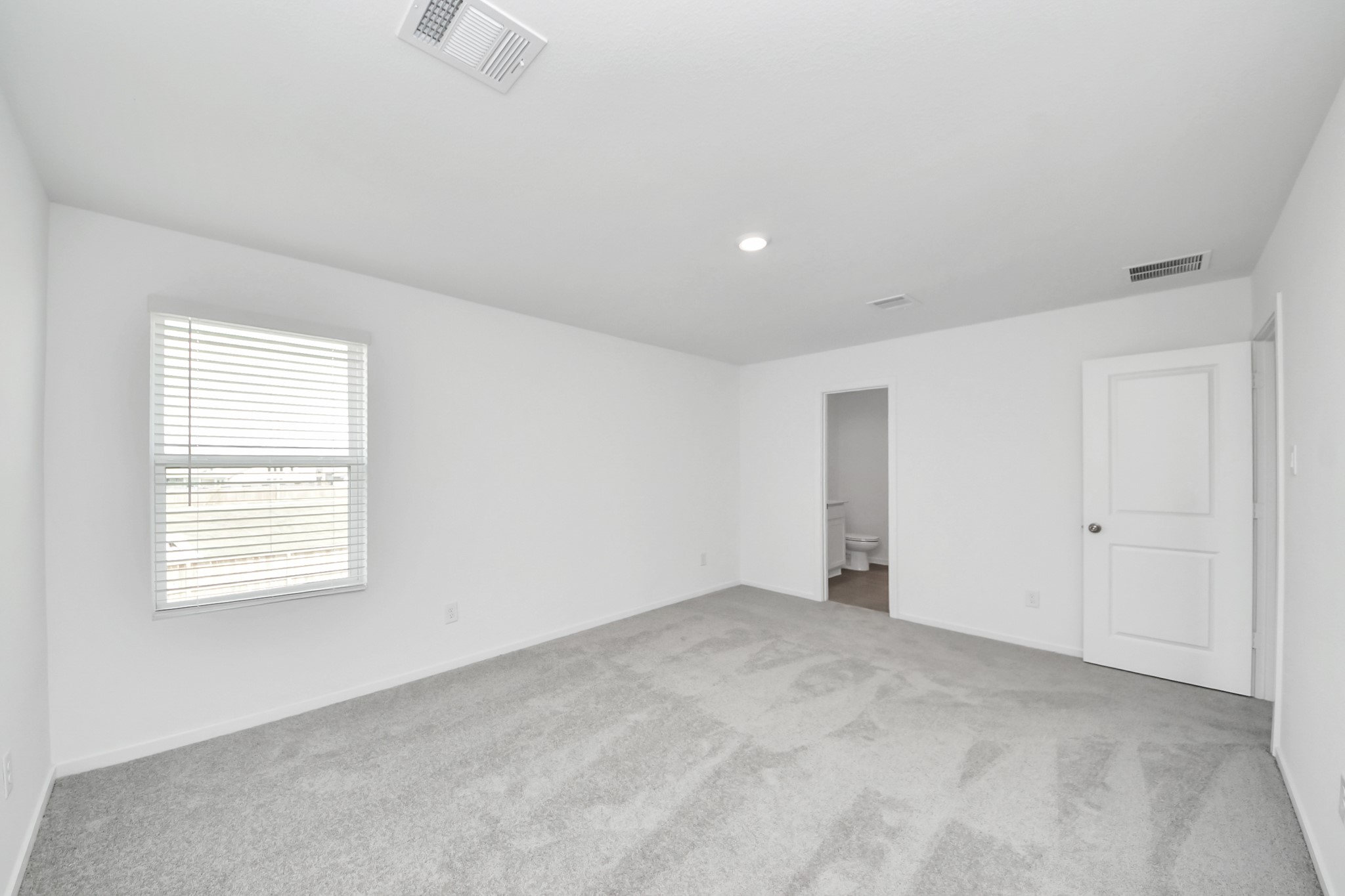 1631 Windrose Bend Angleton, TX 77515 - Photo 20 of 49 Gallery Image 20